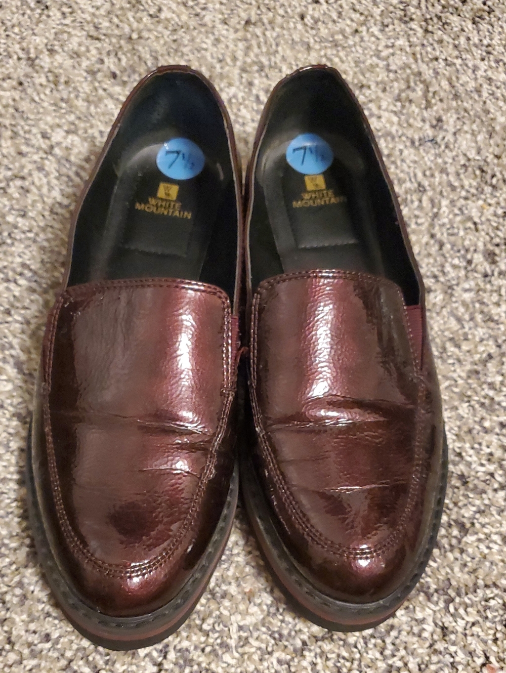 White Mountain Women’s Burgundy Gloss Slip-On Loafers